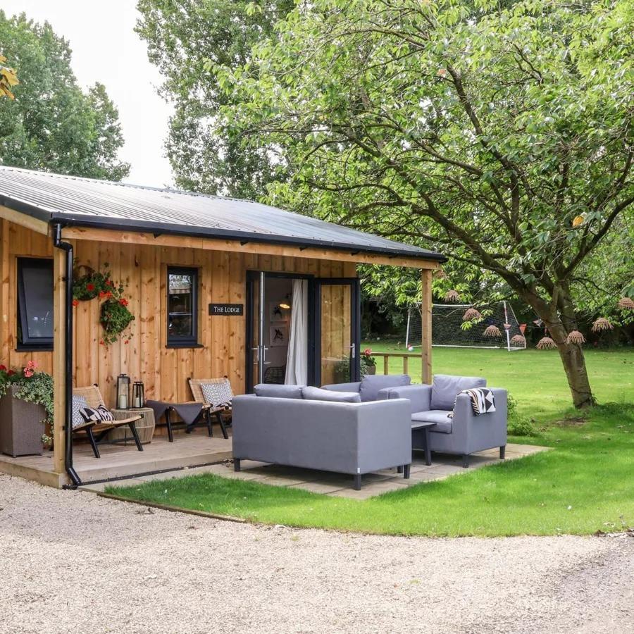 Meadows Lodge York Exterior photo